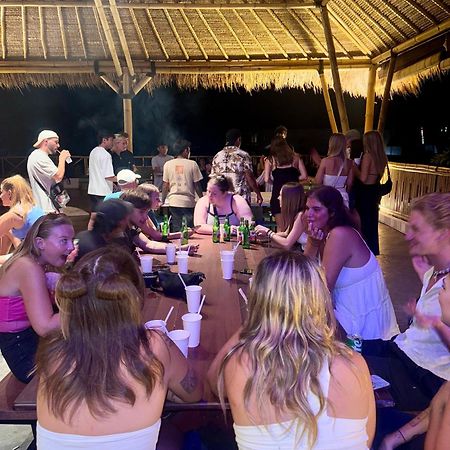 Canggu Central Hostel Ngoại thất bức ảnh